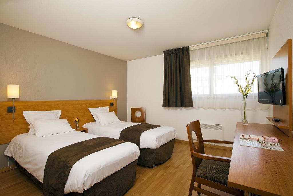 Sejours & Affaires Nantes Ducs De Bretagne Aparthotel Luaran gambar