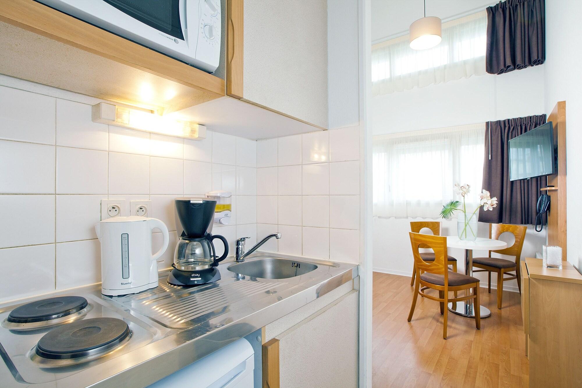Sejours & Affaires Nantes Ducs De Bretagne Aparthotel Luaran gambar
