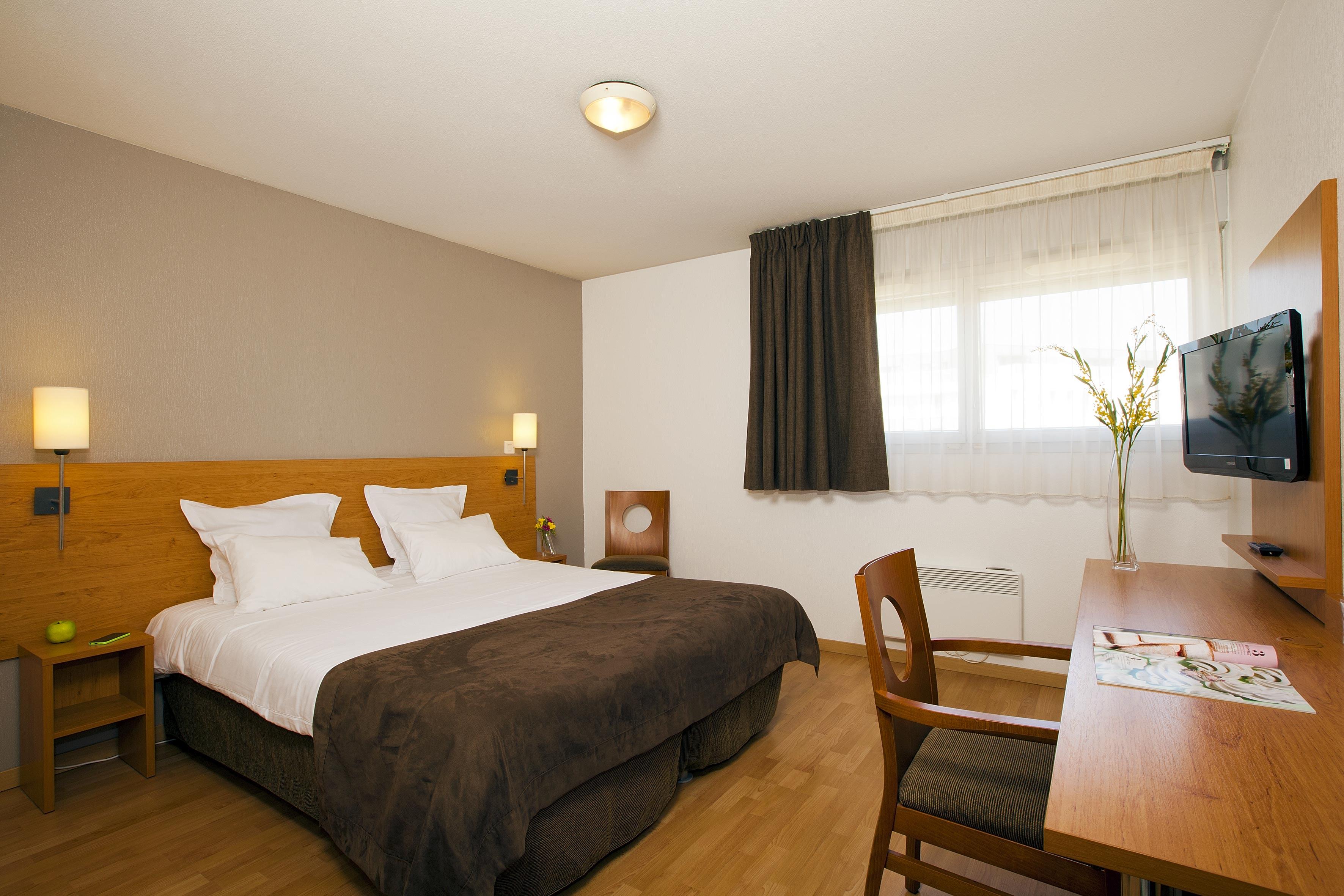 Sejours & Affaires Nantes Ducs De Bretagne Aparthotel Luaran gambar