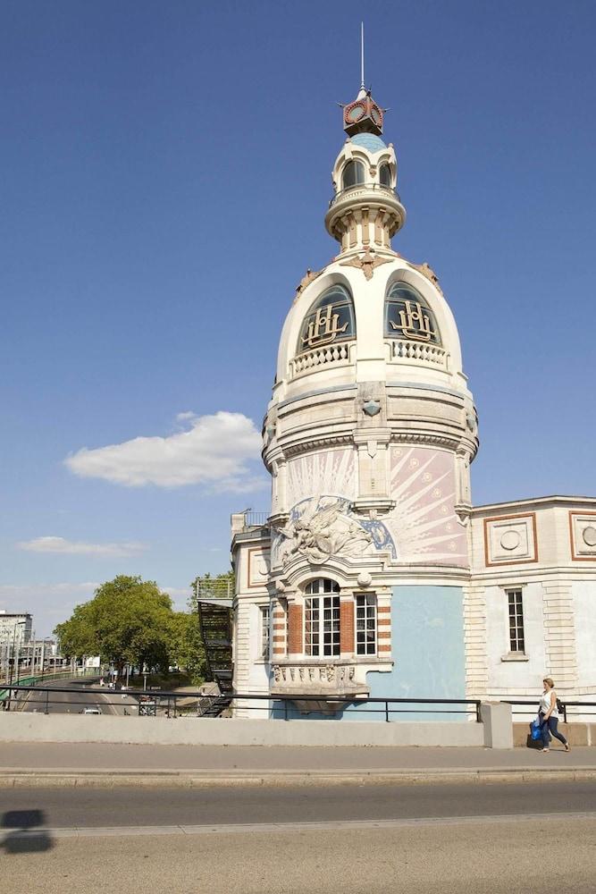 Sejours & Affaires Nantes Ducs De Bretagne Aparthotel Luaran gambar