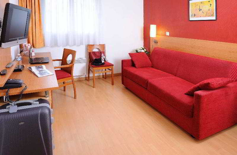 Sejours & Affaires Nantes Ducs De Bretagne Aparthotel Luaran gambar