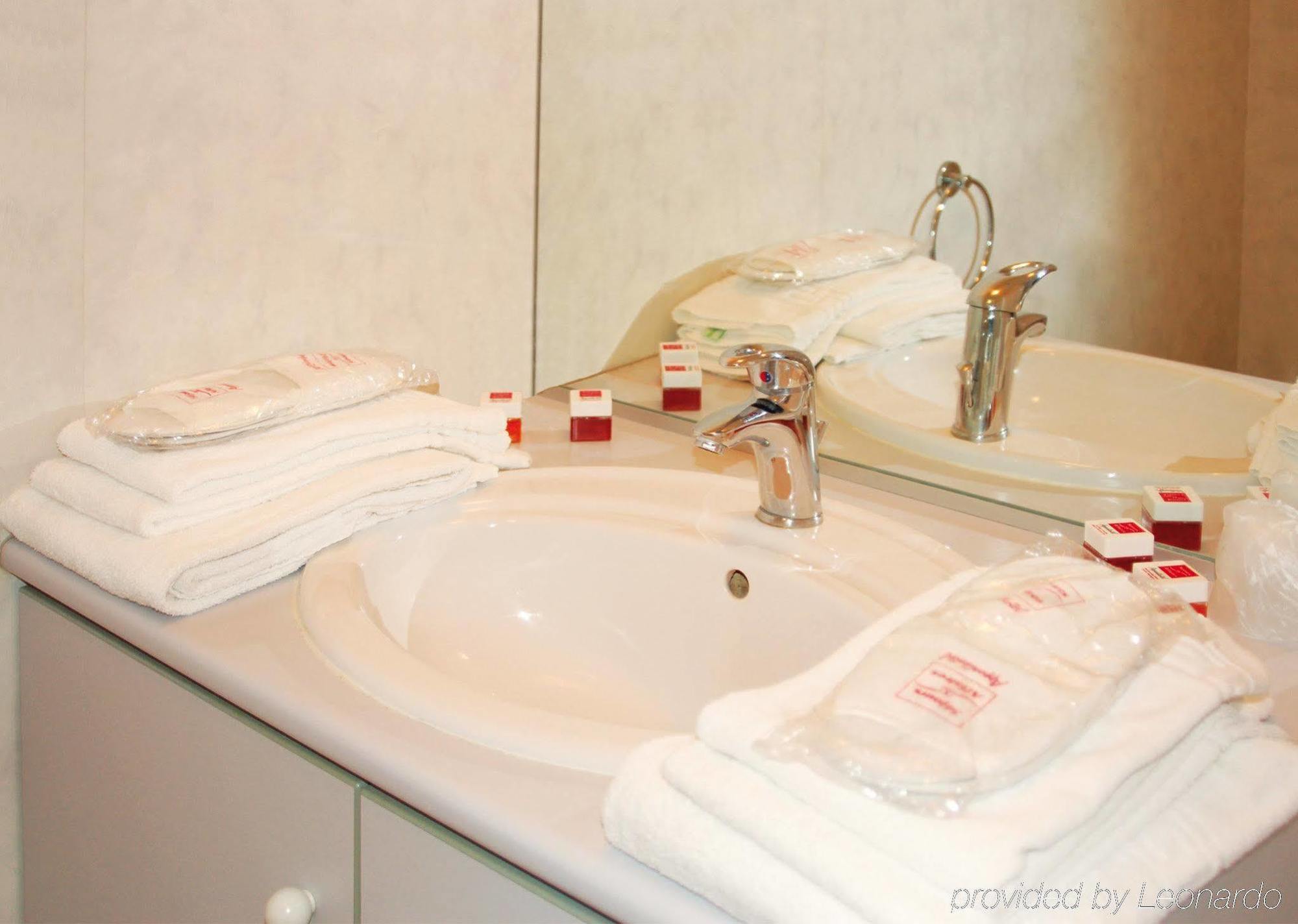 Sejours & Affaires Nantes Ducs De Bretagne Aparthotel Luaran gambar